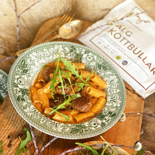  Älgköttbullar med gräddsås